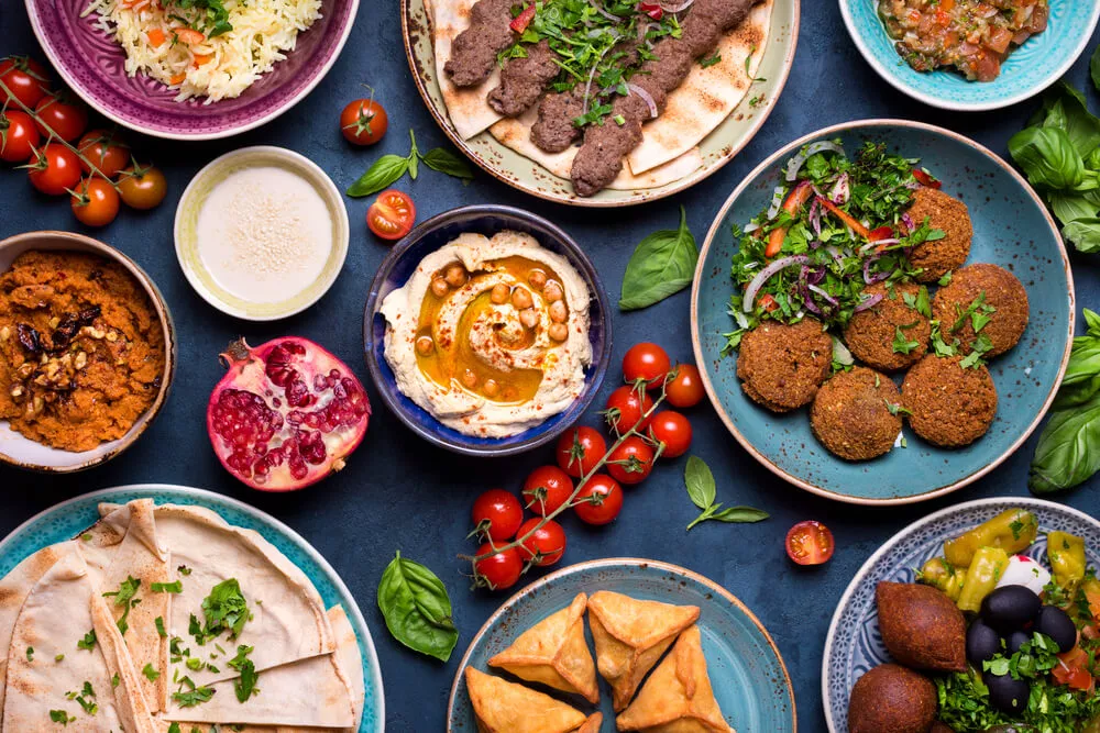 Lunch on a Petra from Eilat day tour — simple Jordanian dishes and bread